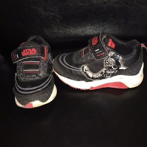 Star Wars Light up Darth Vader sneakers size 6